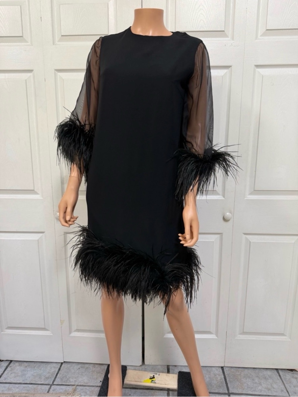 Vintage 60’s black cocktail dress w/ feather trim & sheer sleeves small